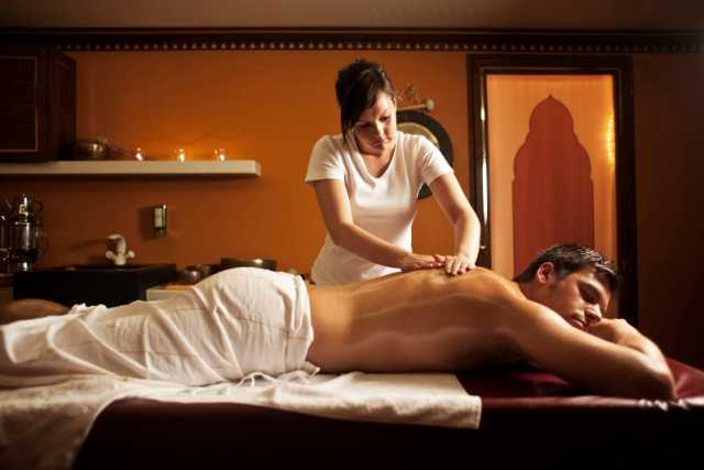 Massaggiatrice, mestiere delicato: �Il contatto rischia sempre di essere frainteso�